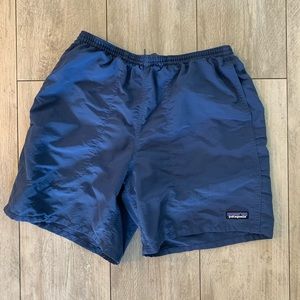 Men’s Patagonia Baggies size M 7in inseam
